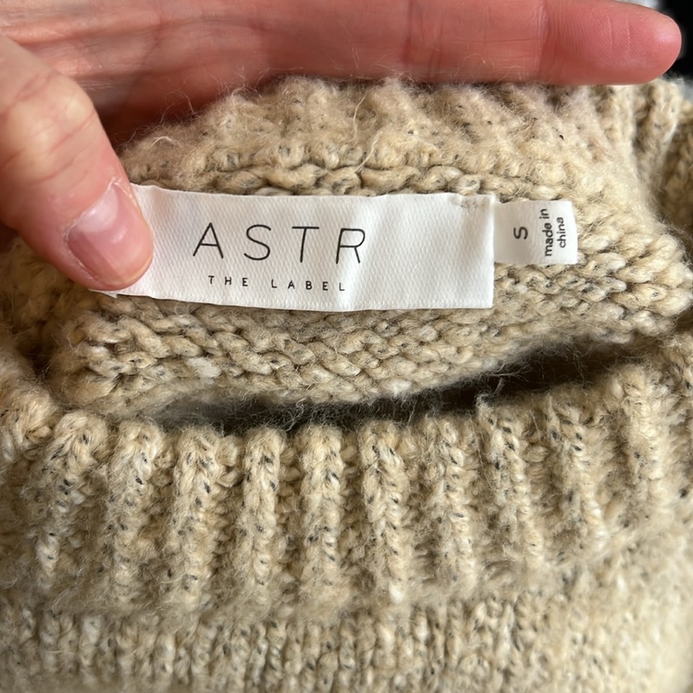ASTR sweater - Picture 5 of 6